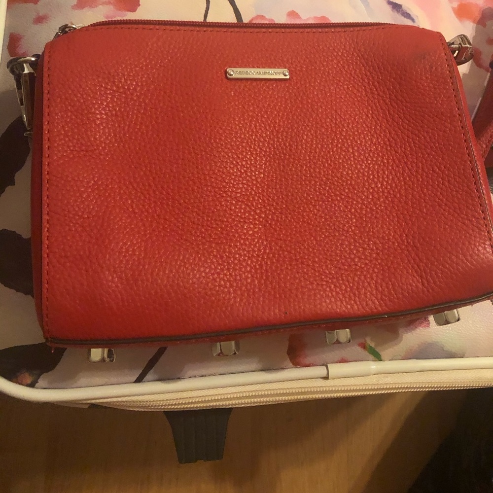 Beautiful red crossbody ❤️